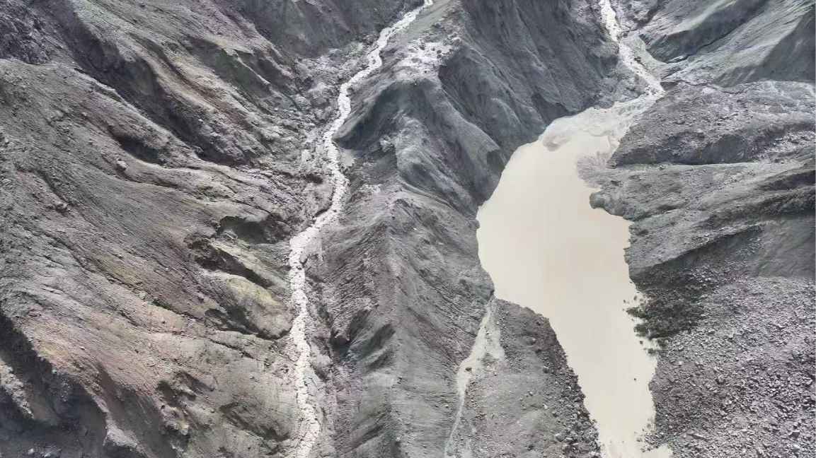 Tibet border lake overflows, halting Nepal flood rescue